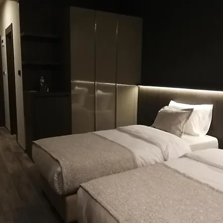 Отель Ub Business & Wellness