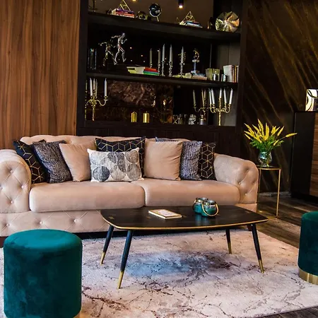 Отель Ub Business & Wellness 4*