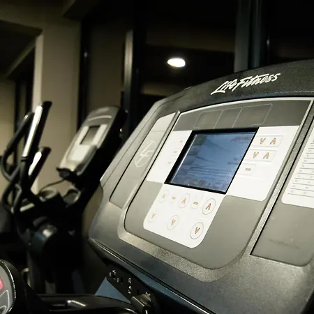 Ub Business & Wellness Отель 4*