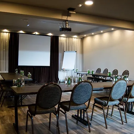 Ub Business & Wellness Отель